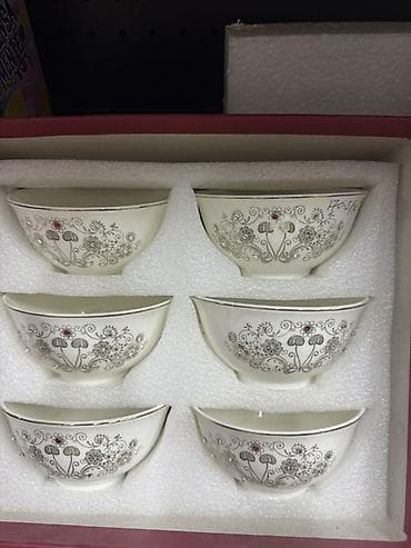 Ашкана буюмдары: Фарфоровые чайные наборы в подарочных коробках. Варианты: - Набор с — 5