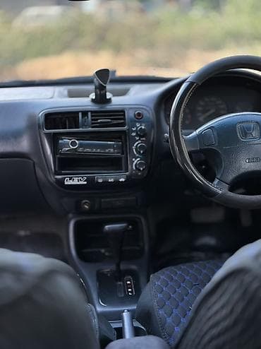 каропка цивик: Honda Civic: 2000 г., Автомат, Седан — 2