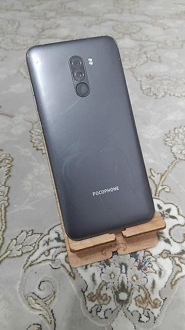 Техника жана электроника: Poco Pocophone F1, Колдонулган, 128 ГБ, түсү - Кара, 2 SIM — 4