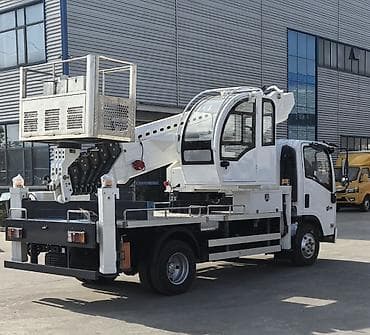 b class: Автовышка, Isuzu — 3