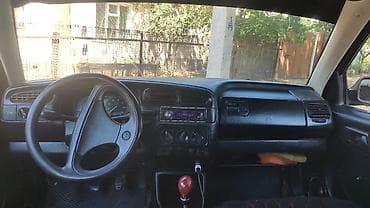купить вента: Volkswagen Vento: 1993 г., Седан — 5