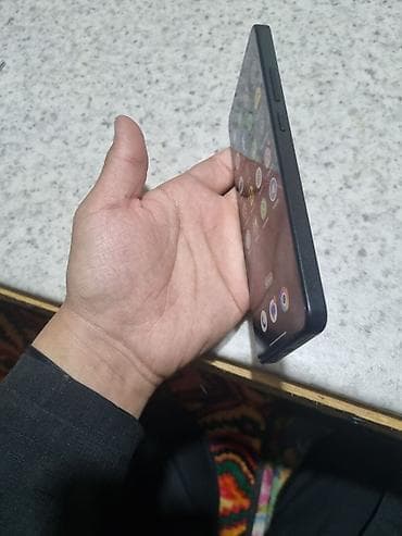 fimi x8 se: Poco Pocophone F2, Б/у, 256 ГБ, цвет - Черный, 2 SIM — 4