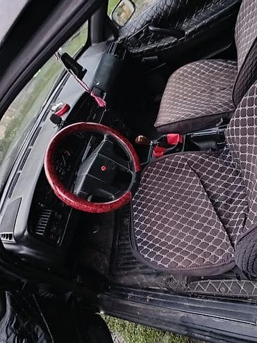 прямоток ош: Volkswagen Passat: 1993 г., 1.8 л, Кол менен иштөөчү, Бензин, Универсал — 5