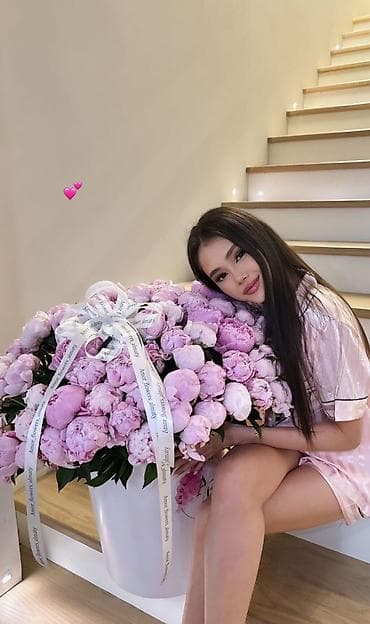 mac studio: 🌸 Хочешь свое красивые фото с цветами ? Создам стильные, реалистичные — 1