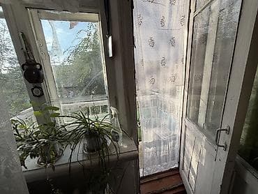 в районе пишпек: 2 комнаты, 42 м², Хрущевка, 2 этаж, Требуется ремонт — 2