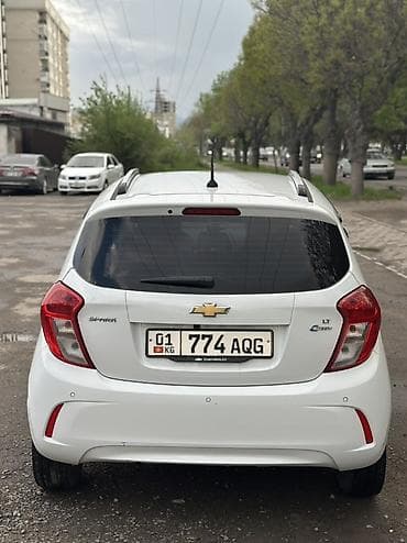 Унаа сатуу: Chevrolet Spark: 2017 г., 1 л, Вариатор, Бензин, Хетчбек — 2