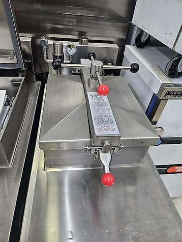 скорый: Промышленная наплитная фритюрница высокого давления (pressure fryer) — 4