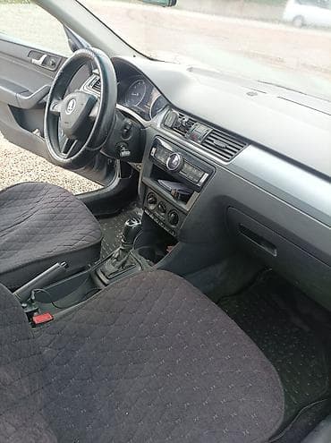 skoda rapid 2012: Skoda Rapid: 2017 г., 1.6 л, Автомат, Лифтбек — 6