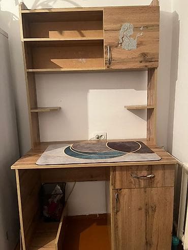 white board: Компьютерный стол, С полками — 1