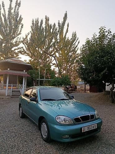 Daewoo Lanos: 1998 г., 1.5 л, Механика, Бензин, Седан