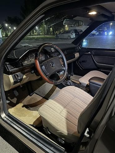 ford c max: Mercedes-Benz W124: 1990 г., 2.3 л, Механика, Газ, Седан — 5