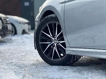 ом 642: Toyota Camry: 2021 г., 2.5 л, Автомат, Бензин, Седан — 4