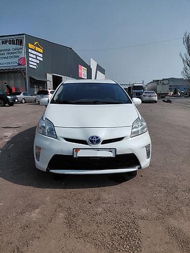 ренаулт логан: Toyota Prius: 2012 г., 1.8 л, Автомат, Гибрид, Лифтбек — 1