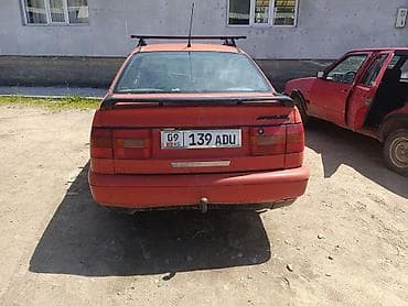 авто клей: Volkswagen Passat: 1994 г., Седан — 1