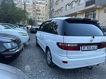 Toyota Previa: 2003 г., 2 л, Механика, Дизель, Минивэн — 10