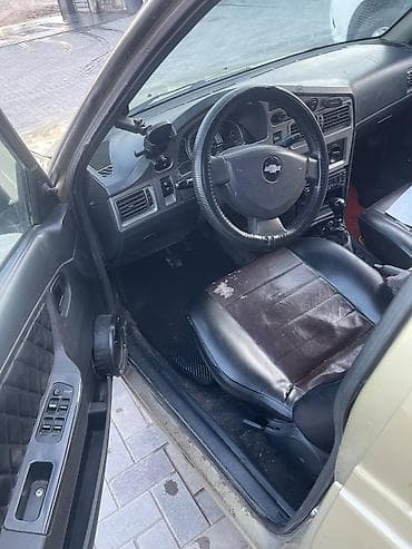 Daewoo Nexia: 2011 г., 1.6 л, Механика, Бензин, Седан — 5