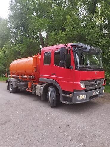 r18 245 40: Ассенизатор, Mercedes-Benz, 9 м3 — 2