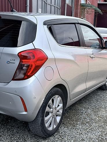 кia 7: Chevrolet Spark: 2017 г., 1 л, Автомат, Бензин, Хэтчбэк — 2