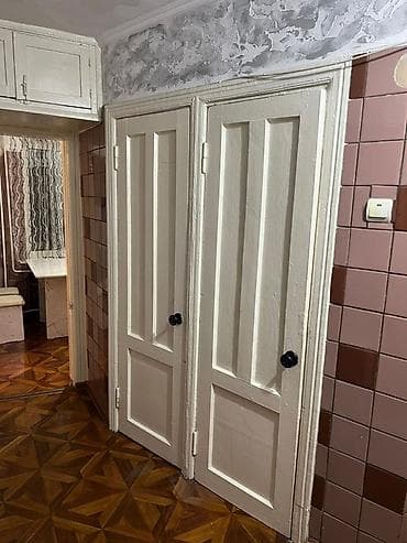 Бөлмөлөр: 44 м², Эмереги менен — 8