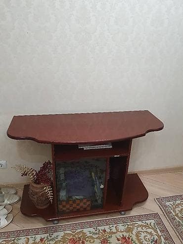 dinner table: Тумба производство Бразилия под телевизор/аппаратуру из ЛДСП в цвете — 1