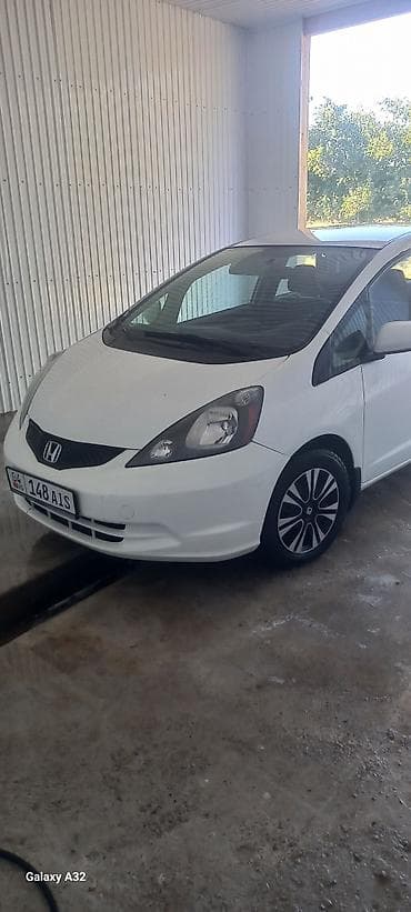 тюнинг аккорд 7: Honda Fit: 2014 г., 1.5 л, Механика, Бензин, Хэтчбэк — 2