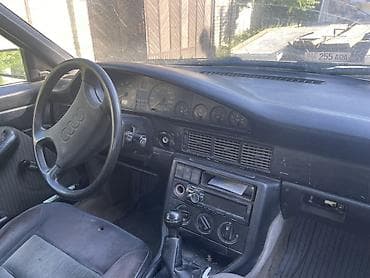 авто х5: Audi 100: 1988 г., Механика, Седан — 4