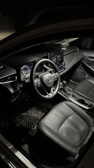 highlander 2018: Toyota Corolla: 2019 г., 1.8 л, Вариатор, Бензин, Седан — 7