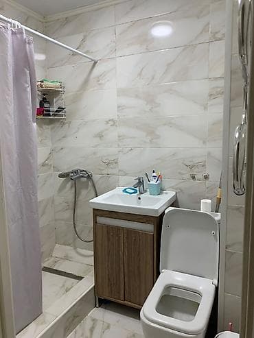 3 бөлмө, 70 м², 10-мкр 4 кабат, Евро оңдоо