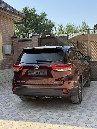 салон тойота: Toyota Highlander: 2017 г., 3.5 л, Автомат, Бензин, Кроссовер — 6