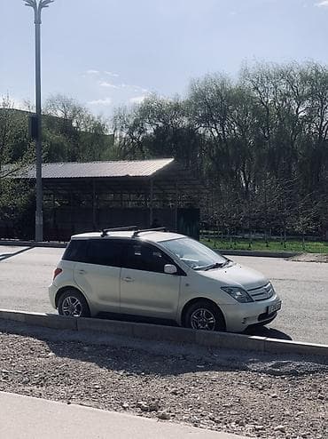 китайский мини машина: Toyota Ist: 2005 г., 1.3 л, Автомат, Бензин, Хэтчбэк — 7