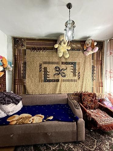 санузла: 🏡 Продается дом в Сокулуке Характеристики: Участок — 8 соток Дом — — 7