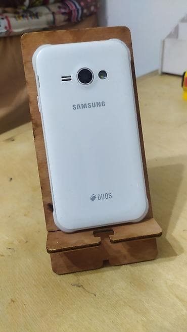 Мобильные телефоны и аксессуары: Samsung Galaxy J1 Duos, Б/у, 8 ГБ, цвет - Белый, 2 SIM — 2