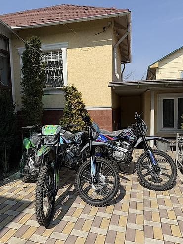 Мототехника: Новый 2026 годЭндуро/кросс мотоцикл 300 см³ - Двигатель — 6