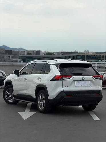 avalon 2017: Toyota RAV4: 2021 г., 2.5 л, Автомат, Гибрид, Кроссовер — 7
