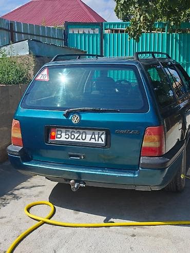 хэтчбек машина: Volkswagen Golf Variant: 1994 г., 2 л, Автомат, Бензин, Универсал — 2