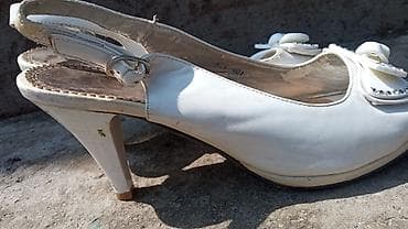 сороконожки 43: Босоножки и туфли женские, бежево‑молочного цвета. 1) Босоножки на — 5