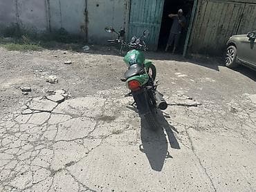cb 400: Мотоцикл дорожного класса, зеленый цвет. Характеристики и оснащение — 2