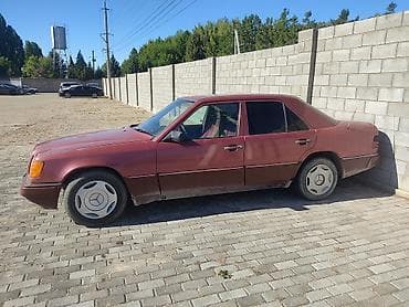 полик коврик: Mercedes-Benz W124: 1988 г., 2 л, Автомат, Газ, Седан — 5