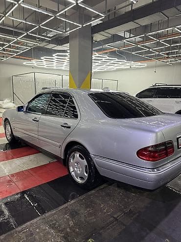 Mercedes-Benz E-Class: 1999 г., 3.2 л, Типтроник, Бензин, Седан