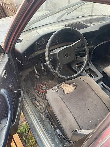 мтз 9: BMW 5 series: 1980 г., Механика, Седан — 4