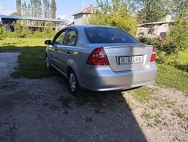 Транспорт: Chevrolet Aveo: 2011 г., 1.4 л, Кол менен иштөөчү, Бензин, Седан — 5