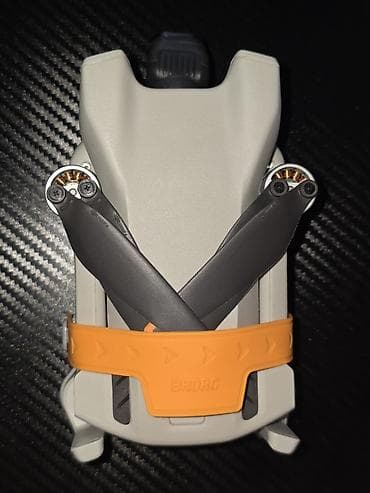 компь: Квадрокоптер DJI Mini 3 с пультом DJI RC-N1 Основные особенности: - — 4