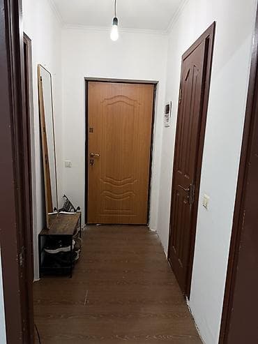 Батирлер: 1 бөлмө, 30 м², Арча-Бешик ж/м 1 кабат — 5