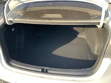 prius 30: Toyota Corolla: 2019 г., 1.8 л, Вариатор, Гибрид, Седан — 8