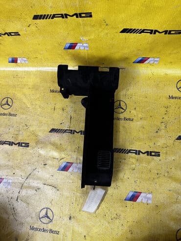 подлокотники универсал: Пластик подлокотника Mercedes w-220 — 1