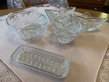 Хрусталь СССР продаю Большая ваза 1000 сом Малая ваза 500 сом Ладья