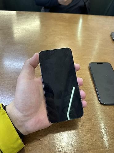 honor 7c: IPhone 13 Pro, Б/у, 256 ГБ, Голубой, Чехол, 85 % — 9