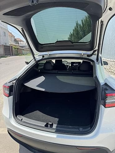 Tesla: Tesla Model Y: 2023 г., Автомат, Электромобиль, Кроссовер — 5