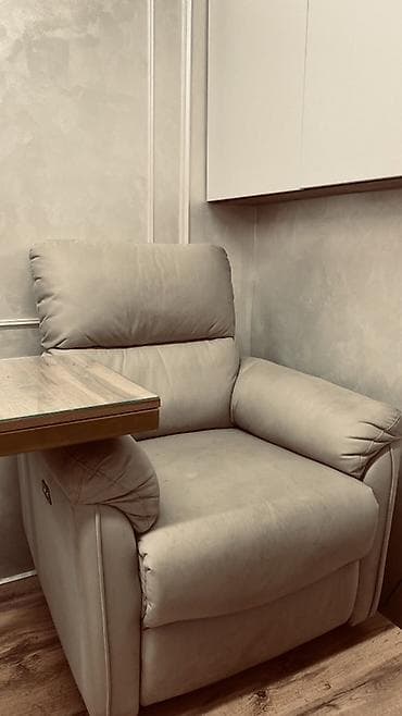 small table: Кресло-реклайнер с электрической регулировкой - Тип — 2