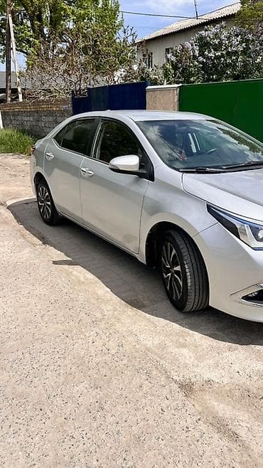 на тойоту: Toyota Corolla: 2019 г., 1.8 л, Вариатор, Бензин, Седан — 2